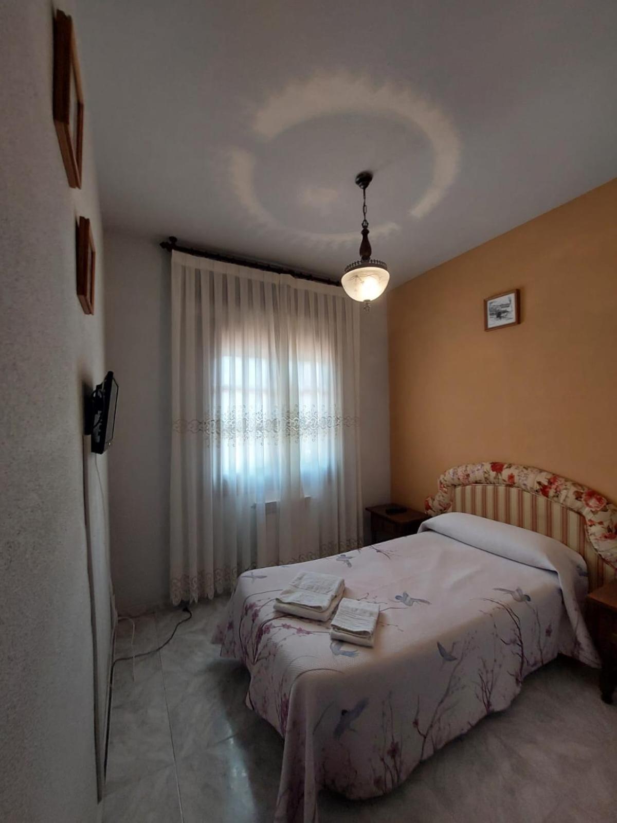 Hostal Restaurante Villa De Sepúlveda Exteriör bild