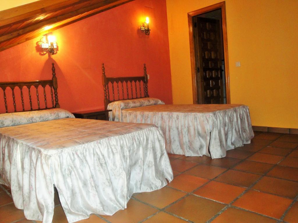 Hostal Restaurante Villa De Sepúlveda Rum bild