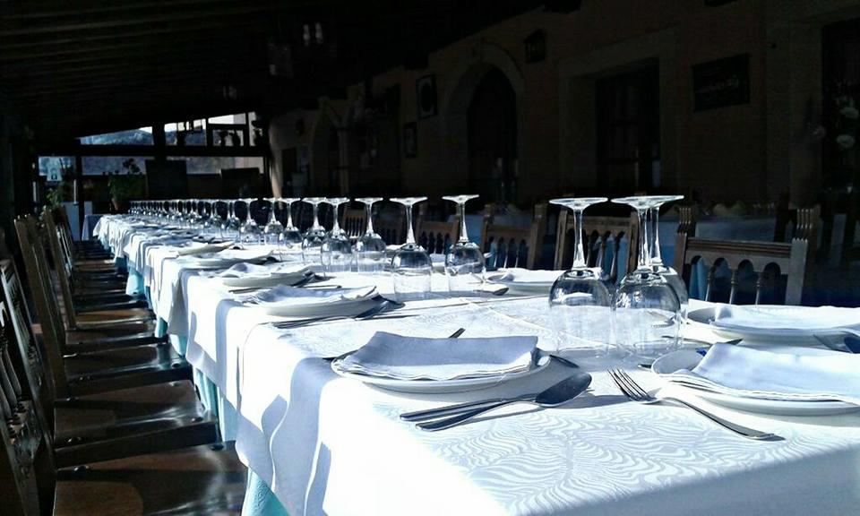 Hostal Restaurante Villa De Sepúlveda Exteriör bild